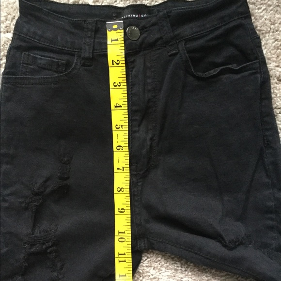 Fashion Nova Highwaisted Cutout Jeans - Picture 5 of 10